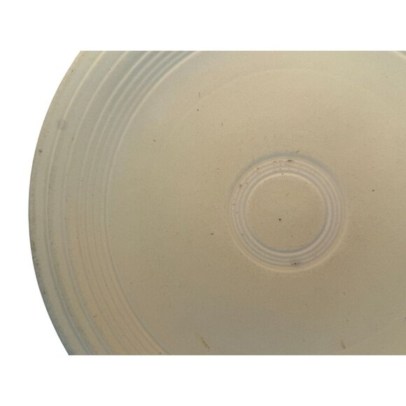 Vintage Fiesta Ware HLC Ivory Cream Plate 9 1/2" READ LOTS OF WEAR - Picture 4 of 11